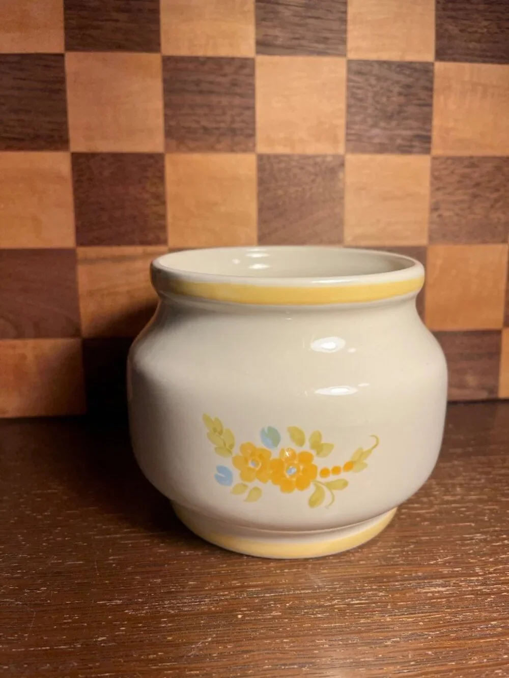 Vintage Yellow Flower Planter Pot A792